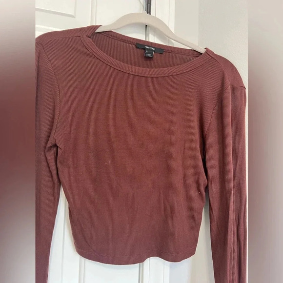 Forever 21 crop top - Picture 2 of 3